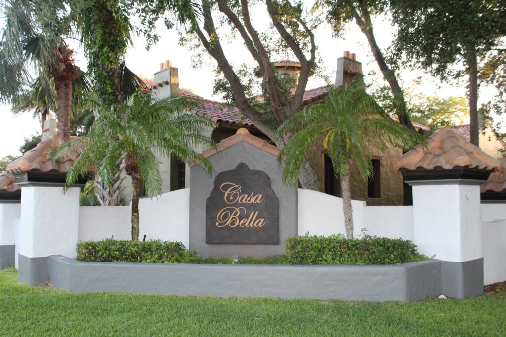 casa-bella-entry